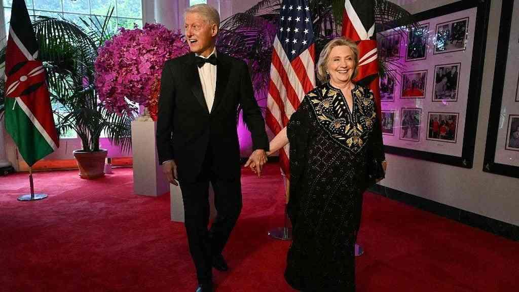 Bill e Hillary Clinton pedem depoimento público no caso Epstein | Bill e Hillary Clinton