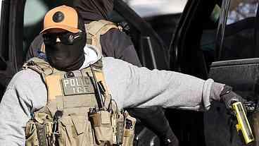 Justiça bloqueia lei sobre máscaras na imigração da Califórnia