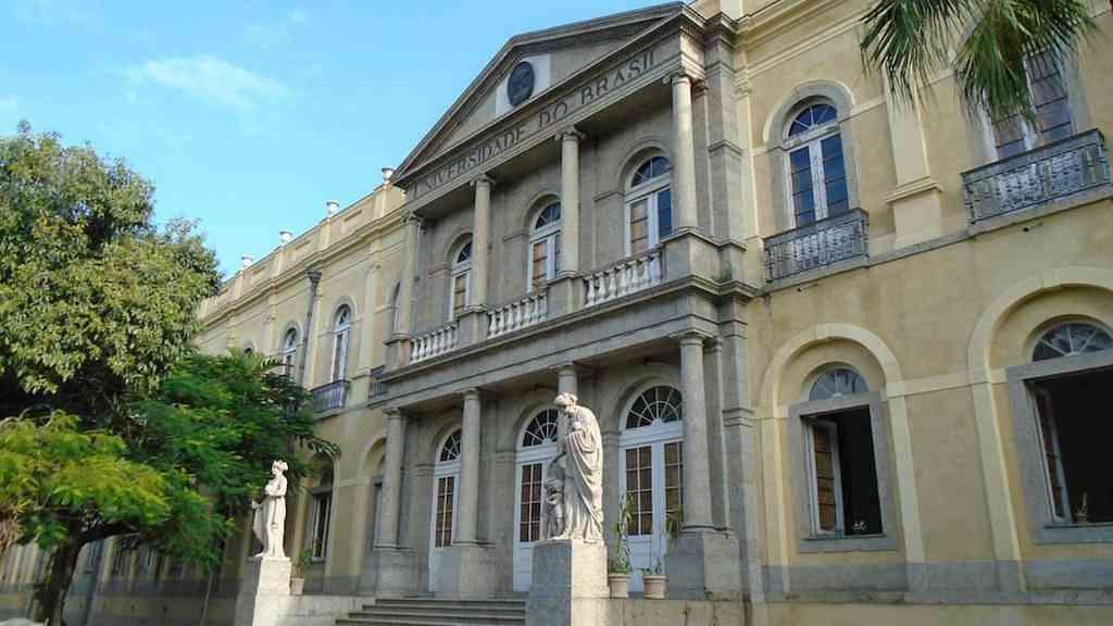 Túlio Maravilha e o capital simbólico das universidades públicas | UFRJ Campus Praia Vermelha