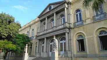 Túlio Maravilha e o Capital Simbólico das Universidades