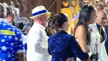 Lula na Avenida: Empolgação e Destaques do Carnaval