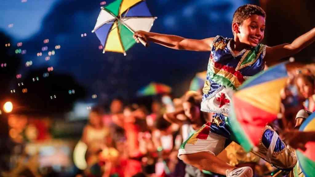 A imortalidade do compositor de frevos Levino Ferreira | Vida e lenda do mestre do frevo Levino Ferreira atravessam gerações