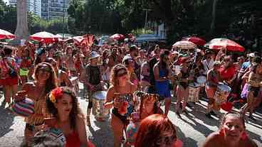 Alta de atendimentos por calor no carnaval do Rio