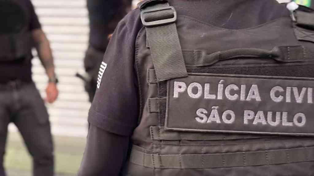 PCC estrutura setores digitais e de fiscalização, aponta polícia | Investigação da Polícia Civil de São Paulo aponta que o PCC tem 12 sintonias em sua estrutura