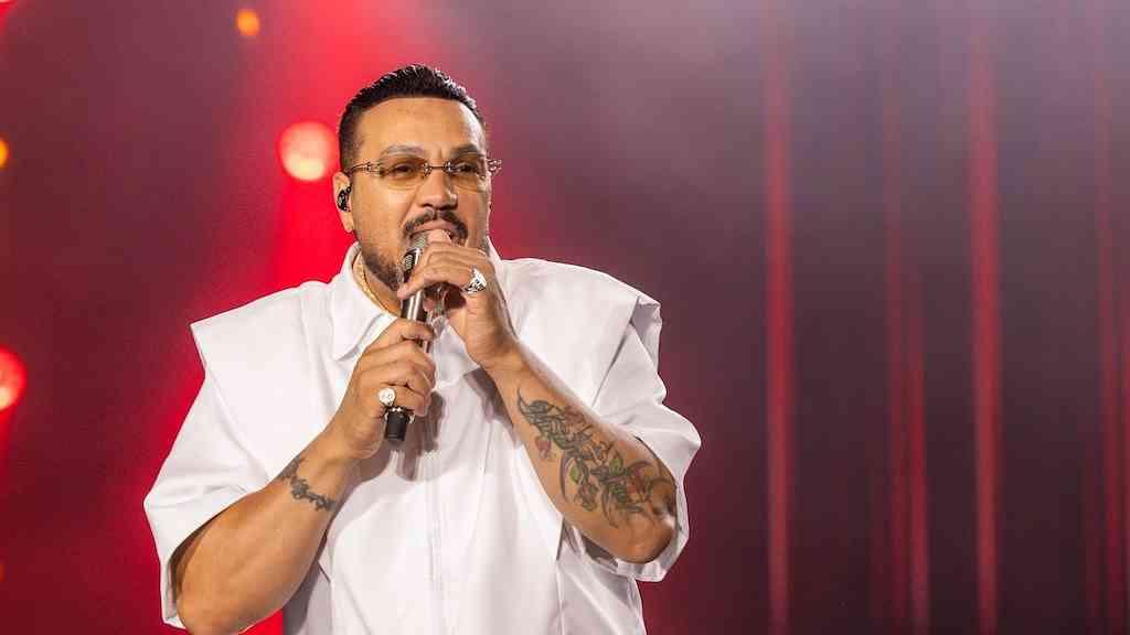 Camarote da Sapucaí cancela show de Belo após polêmica | O cantor Belo
