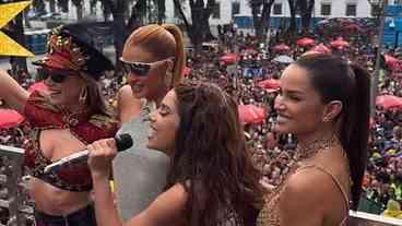 Bloco de Anitta arrasta multidão no Rio de Janeiro