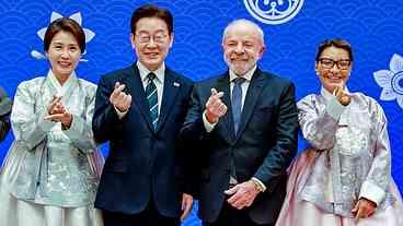 Janja homenageia cultura coreana com traje típico