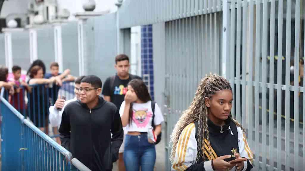 Fies exige complementação de dados dos pré-selecionados | Estudantes devem acessar site do FiesSeleção para completar o processo