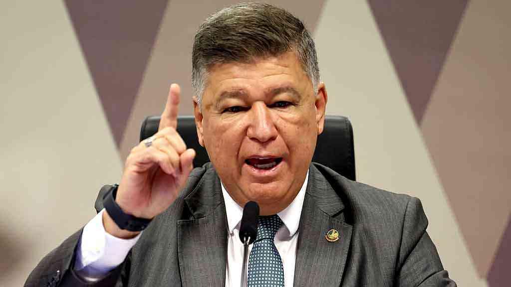 PF ainda define que informações passará à CPMI do INSS | O senado Carlos Viana, presidente da CPMI do INSS, quer acesso aos arquivos