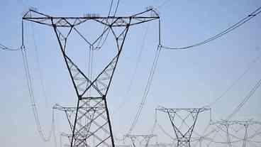 Apagão afeta 190 mil no Rio após incidente com cerol