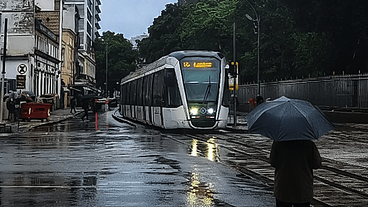 Frente fria derruba temperatura e traz chuva ao Rio