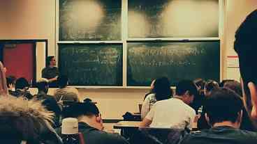 Inflação em Alta: Impactos nos Juros e Educação