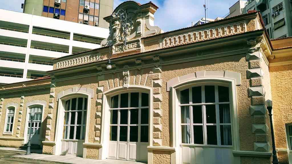 CNFCP anuncia nova reserva técnica e inaugura painel do NegroMuro | Fachada do prédio em que se encontra