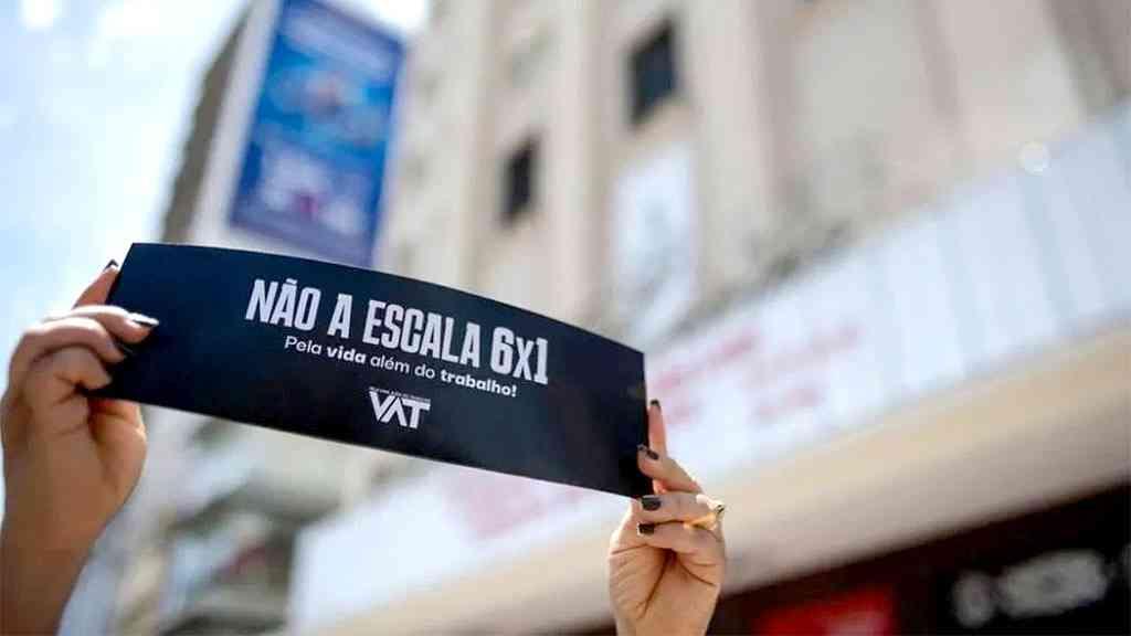 Maioria dos brasileiros aprova fim da escala 6x1, constata pesquisa | Mais brasileiros aderem ao movimento contra a escala 6×1 de trabalho