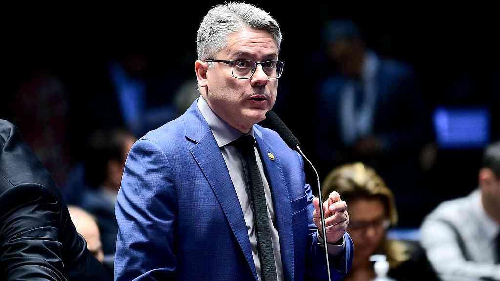 Familiares de Toffoli e Moraes receberam dinheiro do Master, diz CPI | O senador Alexxandro Vieira (MDB-SE) é o relator da CPI do Crime Organizado