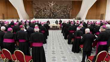 Vaticano Ocultou Abusos por Décadas, Revela Investigação