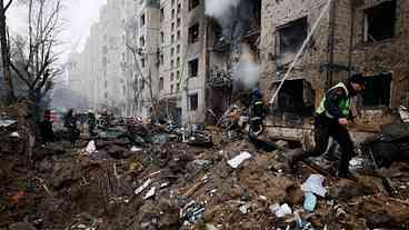 Ataques Russos na Ucrânia Deixam 5 Mortos