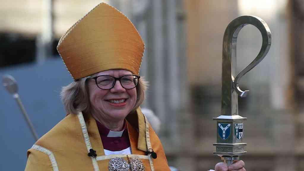 Papa reforça diálogo em recado à primeira mulher líder anglicana | Sarah Mullally é a primeira mulher arcebispa da Cantuária