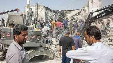 Irã Acusa EUA de Ataque Mortal a Escola