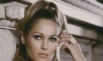 Ursula Andress sofre golpe de R$ 121 milhões