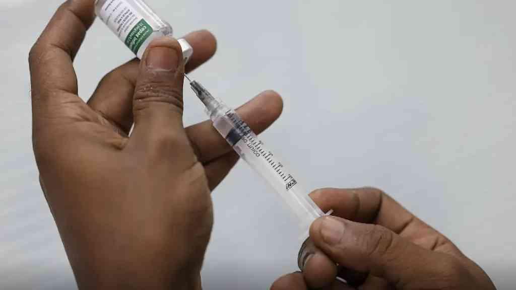 Governo realiza Dia D de vacinação contra gripe | Dia D da vacina contra gripe é promovido no país