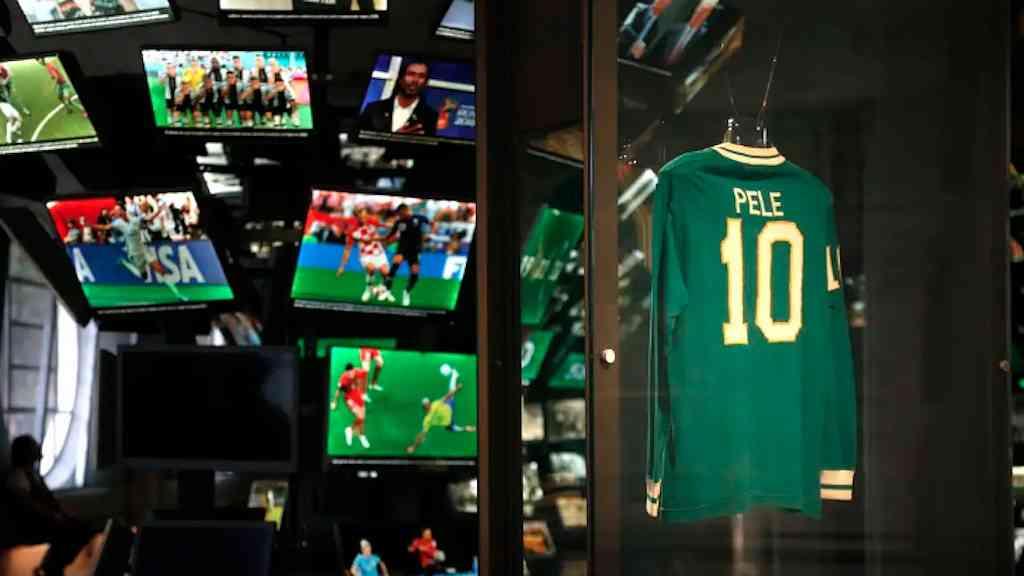 Museu do Futebol lança audioguia em formato de rádio | Iniciativa tem o objetivo de aumentar a acessibilidade para visitantes