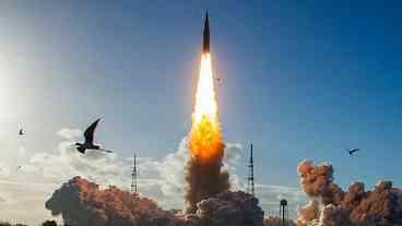 Artemis 2: Astronautas a caminho da Lua após 54 anos