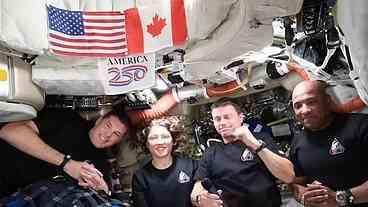 Artemis II Completa Sobrevoo da Lua com Marca Histórica