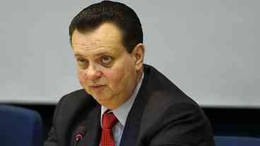 Kassab Elogia Caiado e Compara com Flávio Bolsonaro