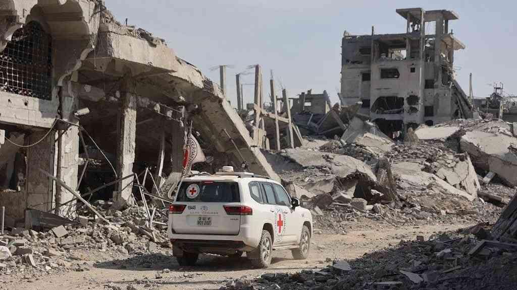 Equipes de resgate relatam sete mortes em Gaza após ataques de Israel | A Cruz Vermelha Internacional tem atuado como mediadora nas trocas de corpos