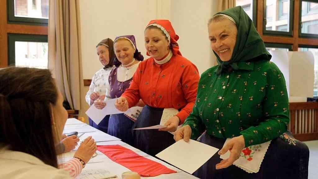 Hungria vai às urnas sob risco de derrota de Viktor Orbán | Pleito no país europeu bateu recorde de comparecimento