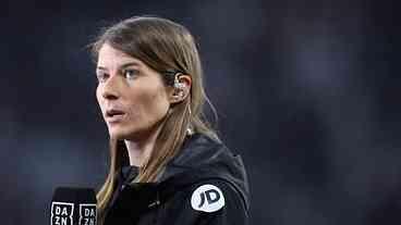 Marie-Louise Eta Faz História no Futebol Alemão