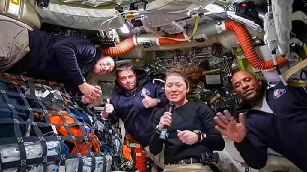 Volta à Lua movimenta bilhões, veja quem ganha com o projeto | Apesar de todo o tempo e dinheiro investidos na cápsula espacial Orion, ela foi afetada por alguns problemas de comunicação e por um banheiro com defeito