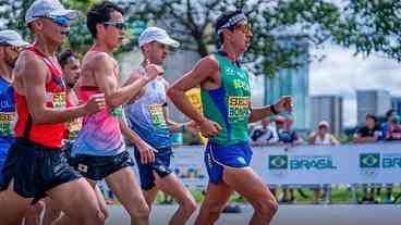 Caio Bonfim e Brasil conquistam bronze no Mundial de Marcha