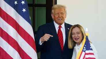 Trump critica Meloni por defender papa Leão XIV