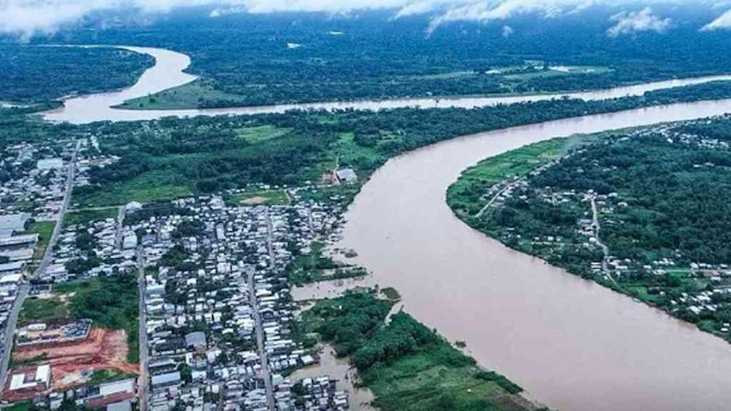 Municípios do Acre entram em alerta laranja por chuvas | Cinco cidades já estavam em situação de emergência pelas inundações