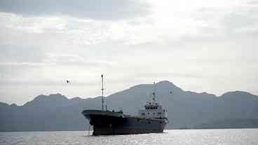 Irã Propõe Saída Segura de Navios em Ormuz