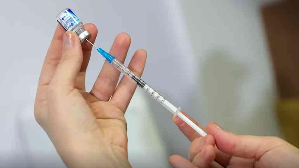 Vírus sincicial respiratório acende alerta no país | Casos de VSR aumentam e preocupam autoridades