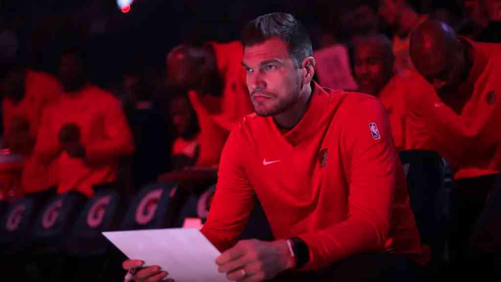 NBA: Tiago Splitter vira primeiro técnico brasileiro nos playoffs | Técnico brasileiro Tiago Splitter, de 41 anos, no comando do Portland Trail Blazers, da NBA, a liga de basquete dos Estados Unidos