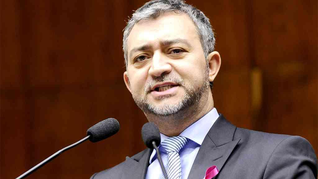 PT decide integrar a chapa de Juliana Brizola ao governo gaúcho | O deputado petista Edegar Pretto foi confirmado como candidato a vice, na chapa do PDT ao governo gaúcho