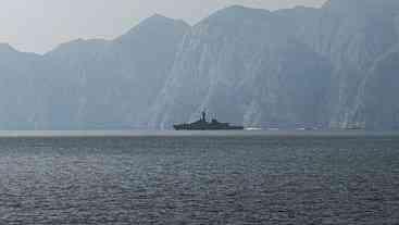 Tensão entre Irã e EUA aumenta após apreensão de cargueiro