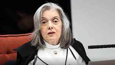 Cármen Lúcia vota pela condenação de Eduardo Bolsonaro