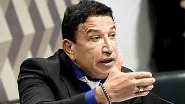 Senador Magno Malta é acusado de agressão