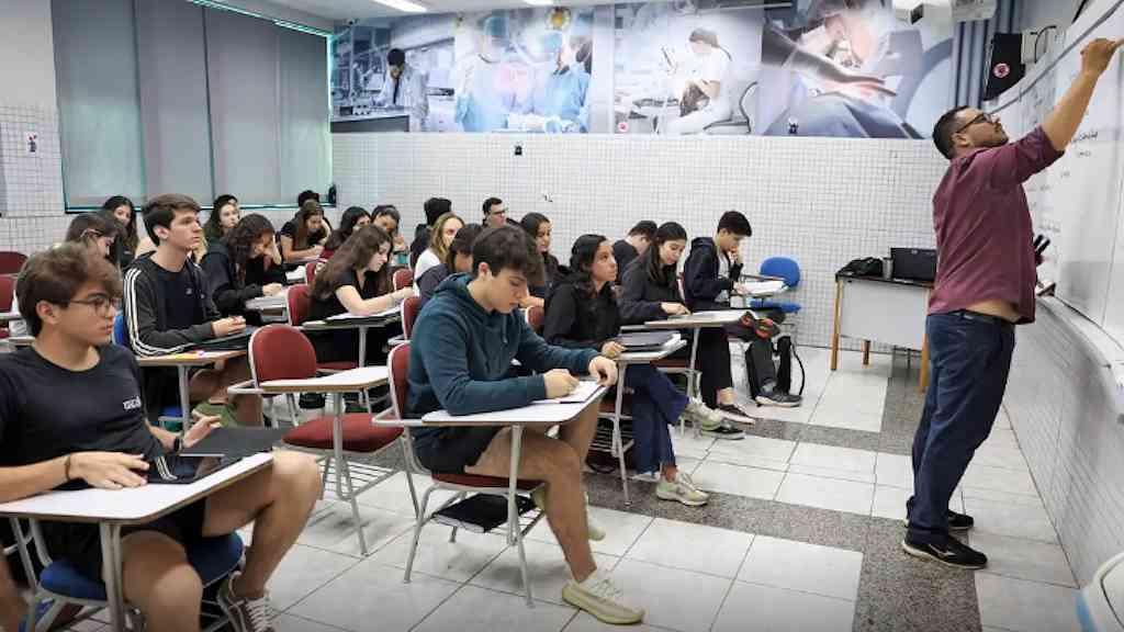 Fies 2026 exige validação de dados até a próxima semana | Documentação pode ser entregue no formato físico ou digital