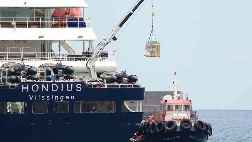 Itália adota quarentena após contato com vítima de hantavírus | Últimos passageiros devem ser evacuados ainda nesta segunda