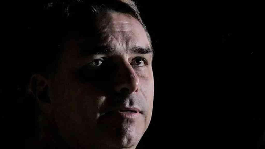 O bolsonarismo faz mal ao Brasil | Flávio Bolsonaro