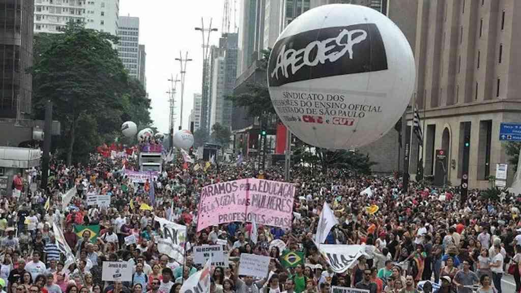 CIJ toma decisão histórica a favor da classe trabalhadora | Protesto de professores