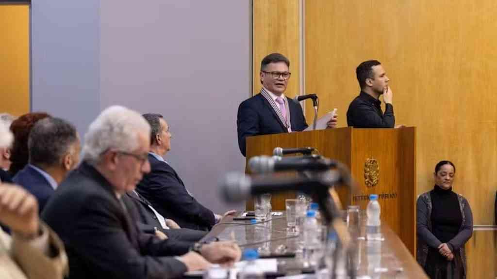 Brasil e EUA reforçam ofensiva contra PCC e Comando Vermelho | O promotor Lincoln Gakiya, do MP São Paulo, é contra o acordo entre Brasil e EUA
