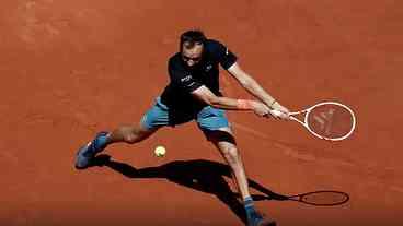 Medvedev é eliminado na estreia de Roland Garros