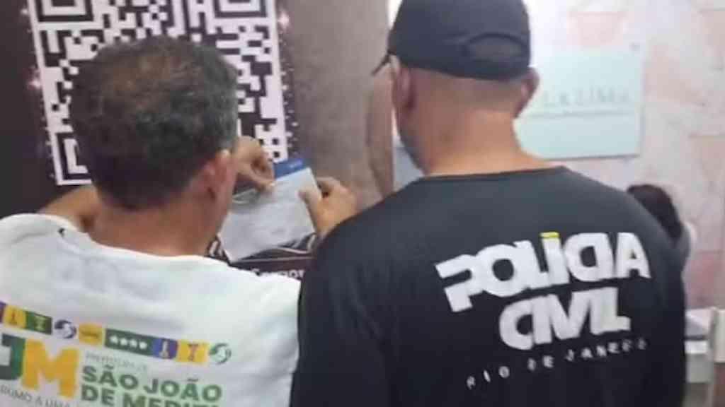 Clínica estética é alvo de interdição em São João de Meriti | Clínica de estética em São João de Meriti é interditada após denúncias de pacientes; funcionária foi presa em flagrante